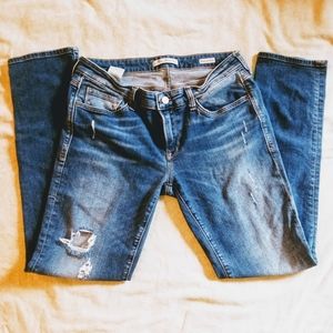 Size 30/32 distressed Mavi Emma Boyfriend Jeans